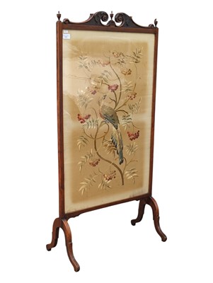 Lot 959 - VICTORIAN 19TH CENTURY EMBROIDERED FIRE SCREEN