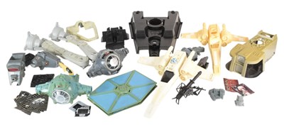Lot 152 - STAR WARS - COLLECTION OF PLAYSET PARTS