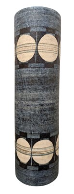 Lot 6 - HONOUR CURTIS FOR TROIKA - VINTAGE CORNISH STUDIO POTTERY VASE OF CYLINDRICAL FORM