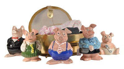 Lot 75 - SET OF FIVE CERAMIC WADE NATWEST PIGGY/MONEY BANKS