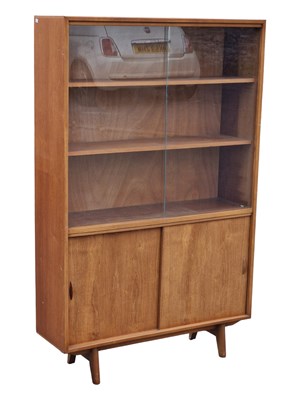 Lot 861 - HERBERT GIBBS - MID CENTURY TEAK BOOKCASE DISPLAY CABINET