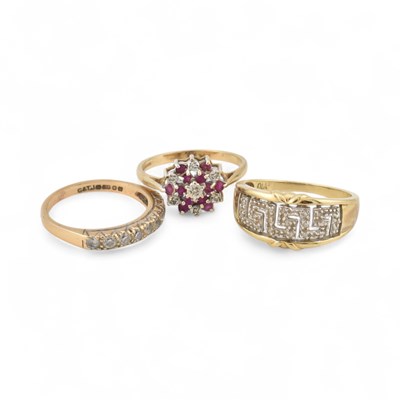 Lot 452 - THREE HALLMARKED 9CT GOLD RINGS