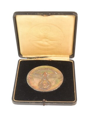 Lot 258 - WWII SECOND WORLD WAR HJ MEDALLION