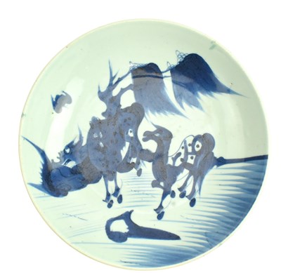Lot 2 - QING QIANLONG BLUE & WHITE 'HORSES' CHARGER PLATE 清 乾隆青花双骏图盘