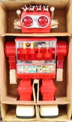 Lot 644 - RETRO TOYS - X4 VINTAGE BATTERY OPERATED ROBOTS