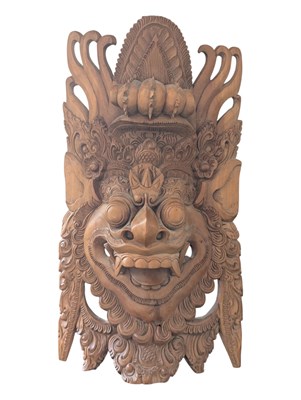 Lot 319 - 20TH CENTURY BALINESE INDONESIAN BARONG CARVED WOODEN MASK
