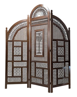 Lot 622 - SYRIAN EASTERN MASHRABIYA CARVED OAK & HARDWOOD THREE FOLD DOMED WORK SCREEN