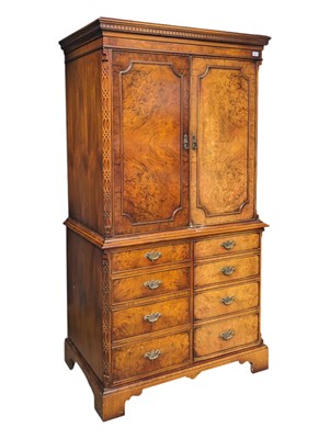 Lot 1011 - VINTAGE 20TH CENTURY BURR WALNUT TV MEDIA UNIT
