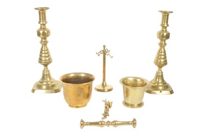 Lot 314 - COLLECTION OF 20TH CENTURY DECORATIVE BRASS ITEMS