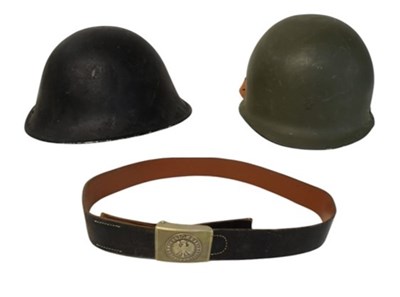 Lot 279 - COLLECTION OF ASSORTED MILITARIA