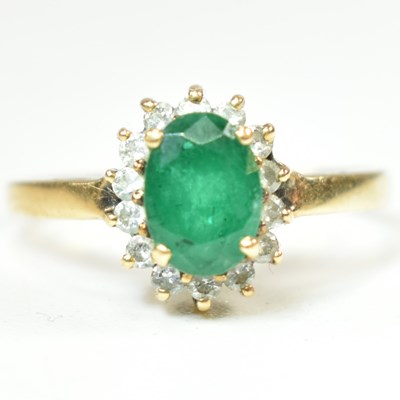 Lot 201 - 18CT GOLD EMERALD & DIAMOND CLUSTER RING