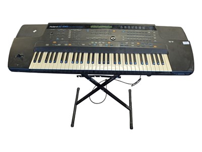 Lot 418 - LATE 20TH CENTURY ROLAND E86 KEYBOARD
