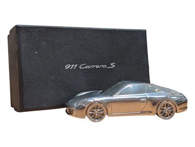 Lot 332 - BOXED PORSCHE 911 CARRERA 'S' PAPERWEIGHT