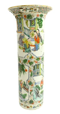 Lot 105 - QING XIANFENG FAMILLE VERTE SLEEVE VASE 清 咸丰五彩人物筒瓶