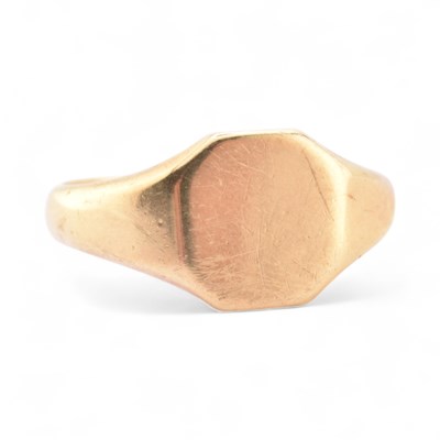 Lot 501 - HALLMARKED 9CT GOLD SIGNET RING