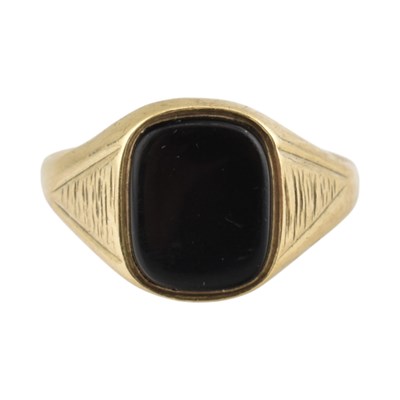 Lot 308 - HALLMARKED 9CT GOLD & ONYX SIGNET RING