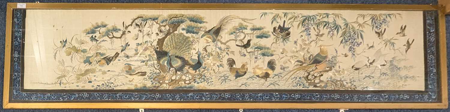 Lot 100 - 18/19TH CENTURY CHINESE EMBROIDERY WALL HANGING 清 花鸟图手绣