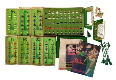 Lot 549 - SUBBUTEO - COLLECTION OF VINTAGE TABLE TOP FOOTBALL TEAM SETS