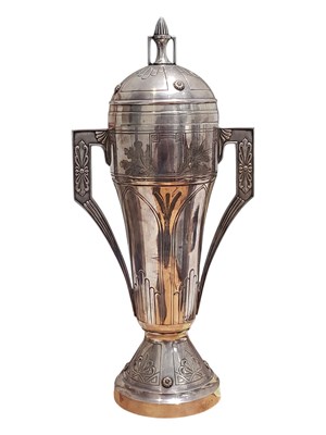 Lot 343 - EARLY 20TH CENTURY LARGE SILVER PLATE TROPHY URN