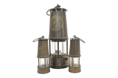 Lot 372 - 20TH CENTURY ECCLES TYPE 6 MINERS PROTECTOR LAMP AND TWO MINIATURES
