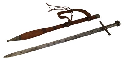 Lot 265 - EARLY 20TH CENTURY SUDANESE KASKARA SWORD