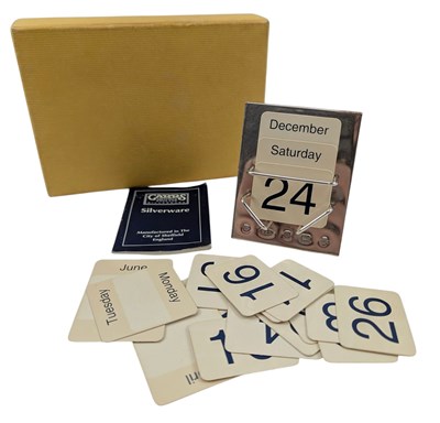 Lot 131 - MILLENIUM YEAR HALLMARKED SILVER DESK TOP PERPETUAL CALENDAR