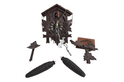 Lot 464 - MID 20TH CENTURY WALL HANGING BLACK FOREST CUCKOO CLOCK