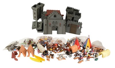 Lot 135 - TIMPO - COLLECTION OF VINTAGE TIMPO WILD WEST MODEL SOLDIERS
