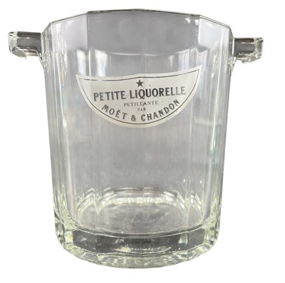 Lot 84 - MOET AND CHANDON - VINTAGE 20TH CENTURY GLASS CHAMPAGNE BUCKET
