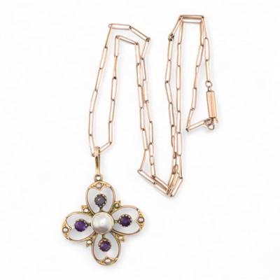 Lot 70 - ART NOUVEAU PENDANT NECKLACE