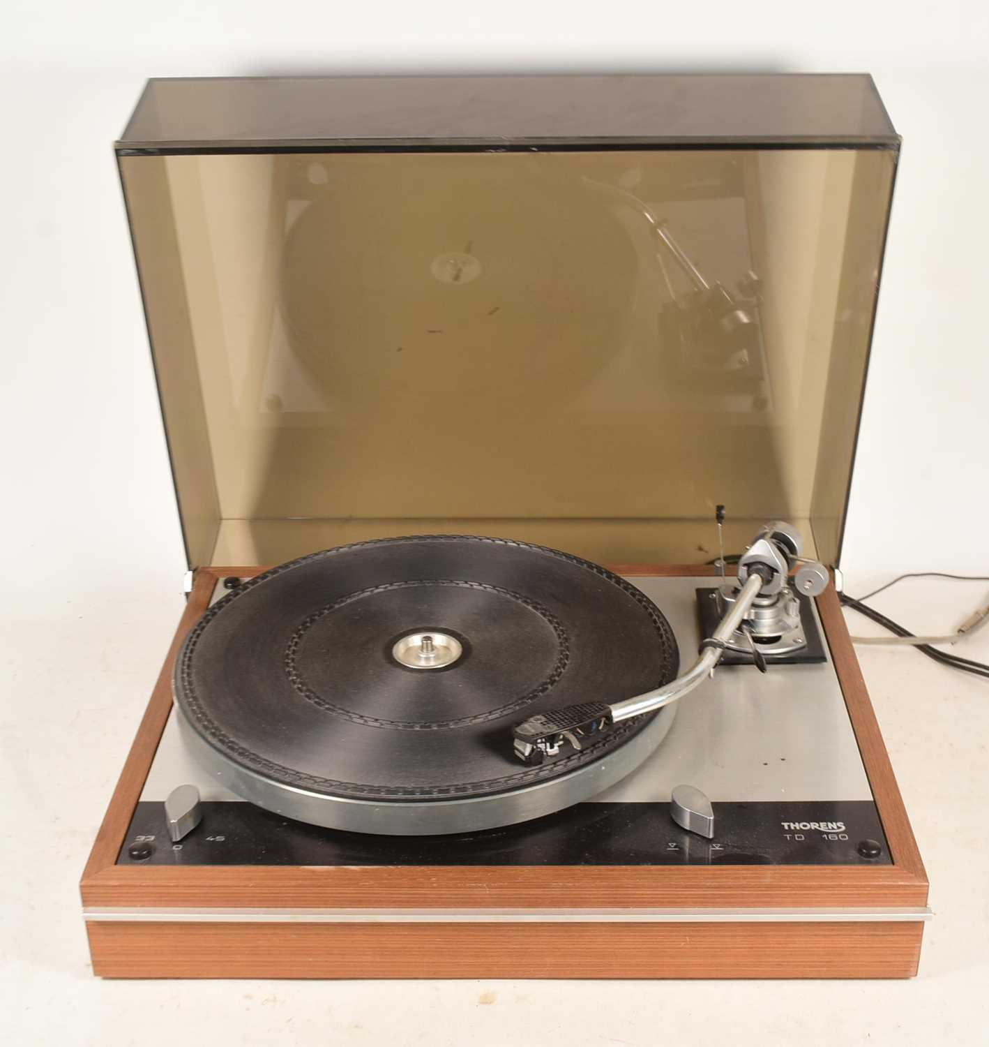 Lot 431 - THORENS - 1970S TD160 TURNTABLE & SME 3009 TONEARM