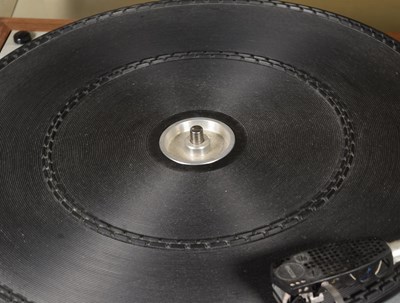 Lot 431 - THORENS - 1970S TD160 TURNTABLE & SME 3009 TONEARM