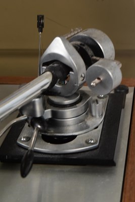 Lot 431 - THORENS - 1970S TD160 TURNTABLE & SME 3009 TONEARM