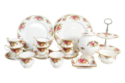 Lot 156 - ROYAL ALBERT OLD COUNTRY ROSES DINNER SERVICE PIECES