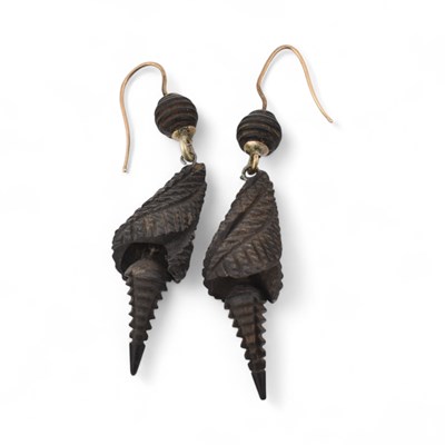 Lot 117 - PAIR OF 19TH VICTORIAN CENTURY PENDANT EARRINGS