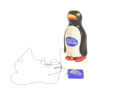 Lot 517 - 1960s VINTAGE PROMOTIONAL GUINNESS PENGUIN WODDLE TOY