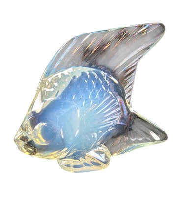 Lot 10 - LALIQUE CRYSTAL FIGURE OF A FISH IN ORIGINAL BOX