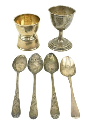 Lot 104 - THREE GEORGE III HALLMARKED SILVER SPOONS & SILVER EGG CUPS