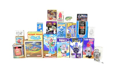 Lot 692 - TINPLATE TOYS - COLLECTION OF ASSORTED WIND-UP ROBOTS