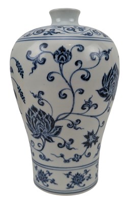 Lot 18 - CHINESE MING STYLE BLUE & WHITE LOTUS SCROLL MEIPING VASE 青花缠枝花卉纹梅瓶