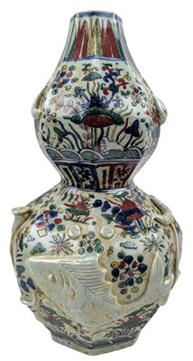 Lot 80 - MING STYLE WUCAI RELIEF 'FISH & LOTUS ' DOUBLE GOURD VASE 万历款五彩荷花鱼纹葫芦瓶