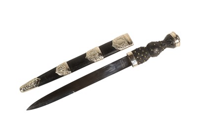 Lot 280 - POST SECOND WORLD WAR SCOTTISH PIPERS DIRK