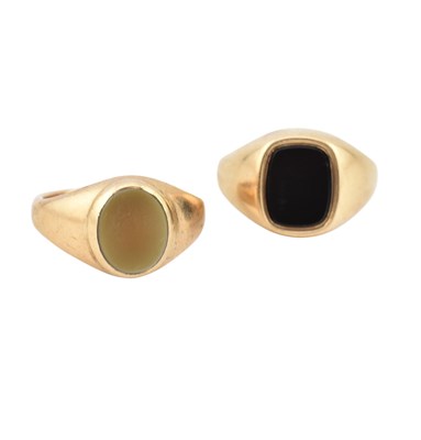 Lot 492 - TWO 9CT GOLD SIGNET RING