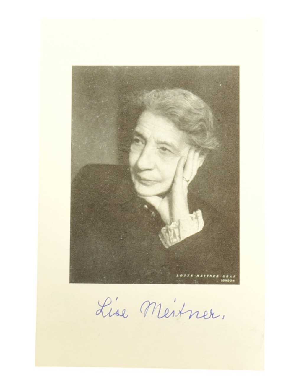 Lot 140 - NUCLEAR PHYSICIST - LISE MEITNER (D.1968) - RARE SIGNED PHOTOGRAPH