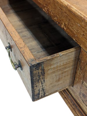 Lot 1046 - LARGE 18TH CENTURY GEORGE III PINE DRESSER BASE SIDEBOARD