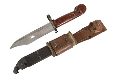 Lot 92 - VINTAGE KALASHNIKOV AKM RIFLE BAYONET