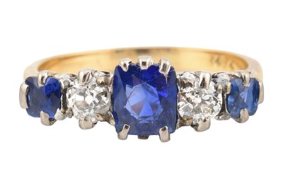 Lot 142 - GOLD SAPPHIRE & DIAMOND FIVE STONE RING