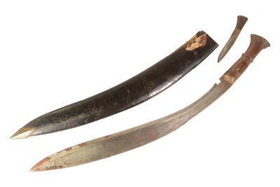 Lot 351 - LARGE VINTAGE KUKRI KNIFE DAGGER