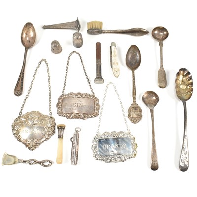 Lot 174 - COLLECTION OF VICTORIAN & 20TH CENTURY HALLMARKED SILVER ITEMS