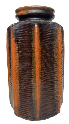 Lot 14 - CARSTENS TÖNNIESHOF - MODEL 7832/25 - 1960S WEST GERMAN VASE